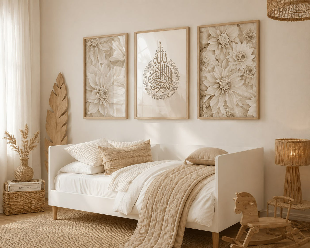 wall art set consisting of Three elegant pieces-model 02